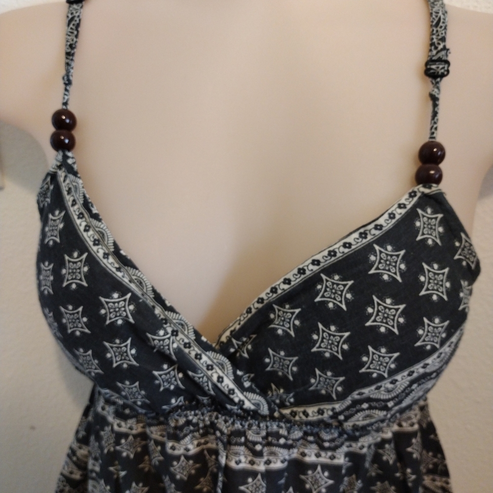 Dress - Picture 2 of 5